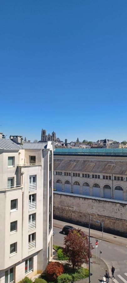 Le Panoramique Lägenhet Bourges Exteriör bild